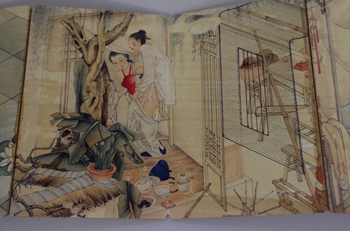 A Chinese Erotic Shunga Book Of Folding Form With Ten Pages 