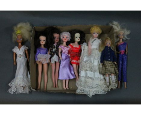 A group of vintage Pedigree Sindy, Patch, and Mattel Barbie dolls