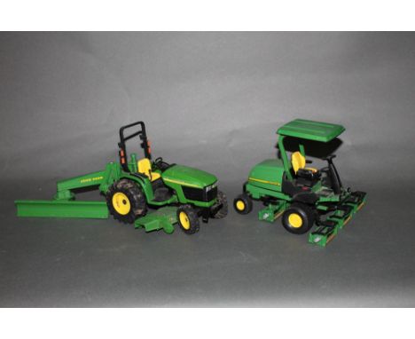 Two Ertl John Deere scale agricultural model vehicles, to comprise a 4310 compact tractor with moving scoop and a 7700 Fairwa