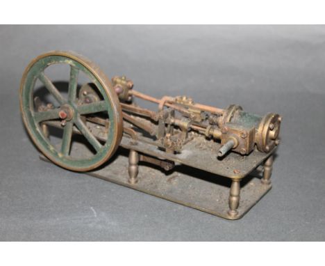 A horizontal stationary steam engine, measuring 20 cm long.  