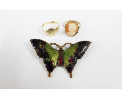 Two 9ct gold rings and a gilt metal and enamel butterfly (3) 
