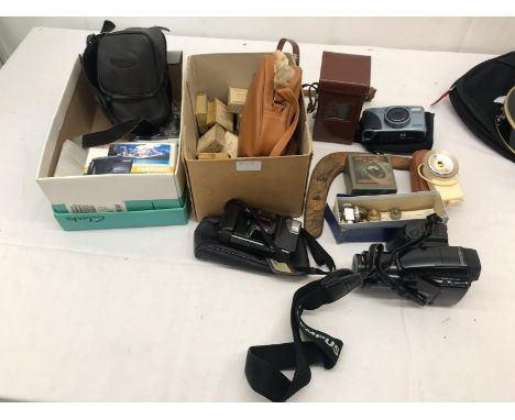 A quantity of cameras and accessories to inc a Rolleiflex camera, c1950s
