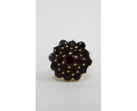 9ct gold garnet set cluster ring, UK ring size M