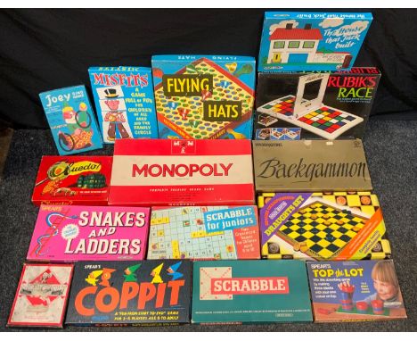 Board Games - a quantity of vintage boxed board games, comprising Waddington's Monopoly, House Martin draughts set, Waddingto