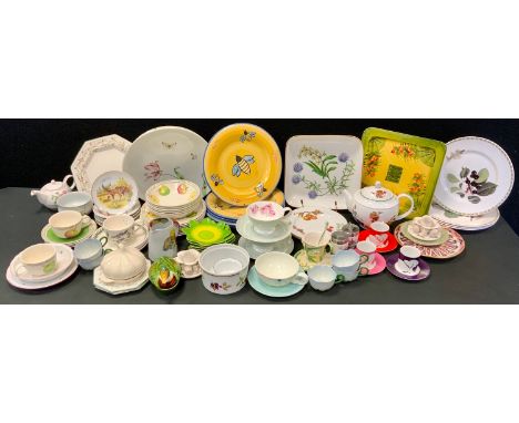 Royal Worcester Oven to Table Ware;  Spode Stafford Flowers dish;  Royal Horticultural Society plates, Hookers Fruit;  Portme