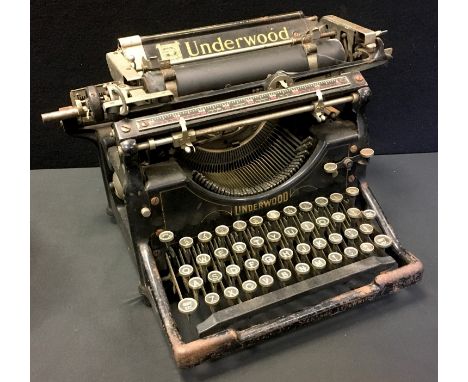 An American Underwood No5 Standard typewriter, c.1924 