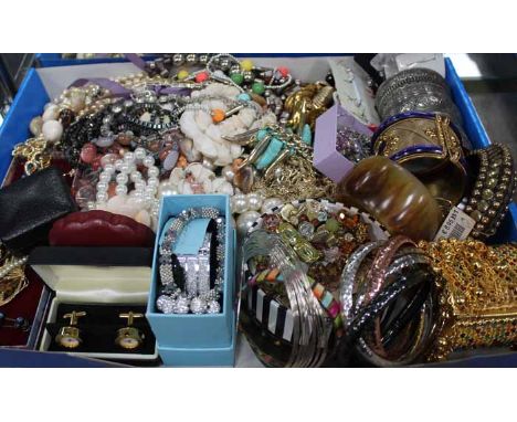 LOT OF COSTUME JEWELLERY
including decoraive bangles, Onyx cufflinks, butterfly 1928 bookmark, crystal bracelet etc.