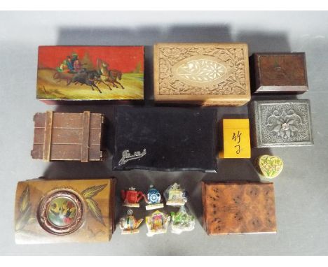 A collection of boxes, trinket boxes, silver mounted, ebony jewellery box (A/F) and similar.