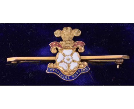 9ct Gold & Enamel Yorkshire Hussars Sweetheart Brooch, fine quality example in the form of regimental badge on bar brooch fit