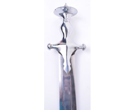 Heavy Indian Sword Patissa, c.1900, broad double edge blade swollen towards the tip and cut with a broad three quarter length
