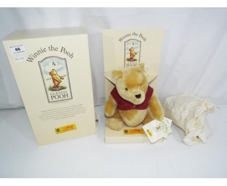 Steiff - Classic Pooh, Winnie The Pooh issued in 1999, 5720 of 10000, mint in box with tags and original shipping packaging 2