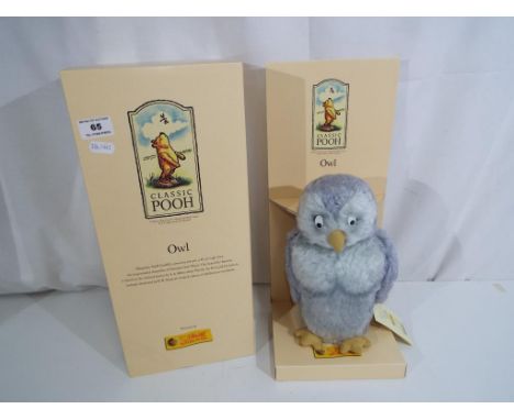 Steiff - Classic Pooh, Owl issued in 2001, 732 of 5000, mint in box with tags and original shipping packaging.