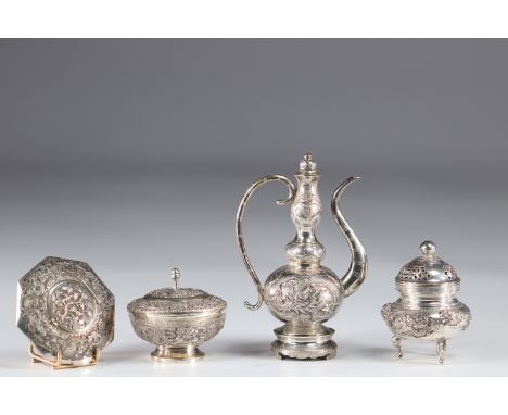 China set of silver objects teapot and potsSizes: Theiere H=125mm L=90mm Boite octogonale L=75mm Sucrier sur socle H=100mm D=