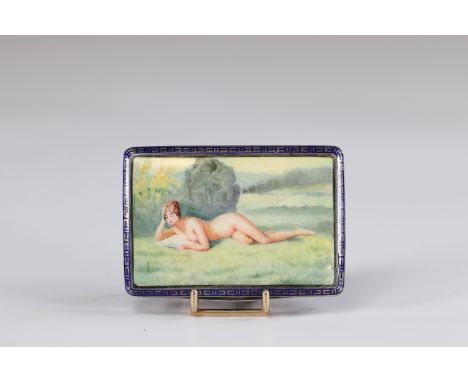 Elegant box in enamel and silver and vermeil "naked young woman" Swan hallmarks circa 1900Sizes: L=90mm l=60mmWeight (K): 0.1