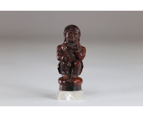 18th century anthropomorphic snuffboxSizes: H=125mm L=50mmWeight (K): 0.267kg