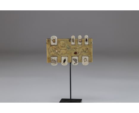 Japanese mother-of-pearl dot count and Meiji period inlaysSizes: L=90mm l=60mmWeight (K): 0.157kg