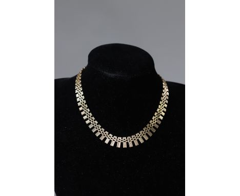 750 hallmarked gold necklace (24.6 grams)Sizes: L=440mmWeight (K): 0.024kg