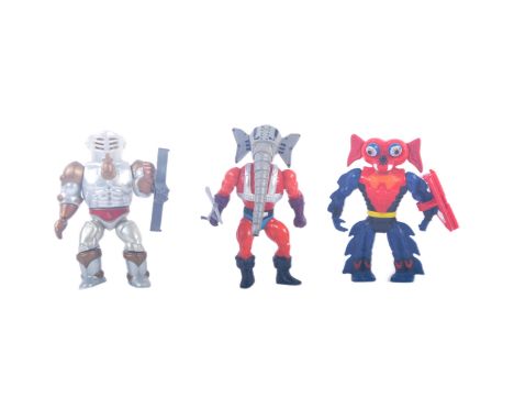 Masters Of The Universe - three vintage 1980s Mattel made He-Man / Masters Of The Universe MOTU action figures - ' Extendar '