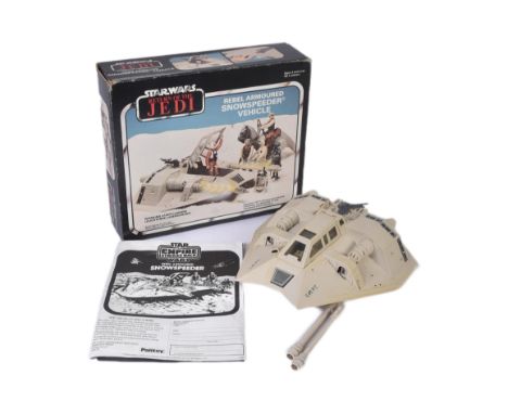 Star Wars - an original vintage 1983 Palitoy made Star Wars action figure playset ' Rebel Armoured Snowspeeder Vehicle '. 100