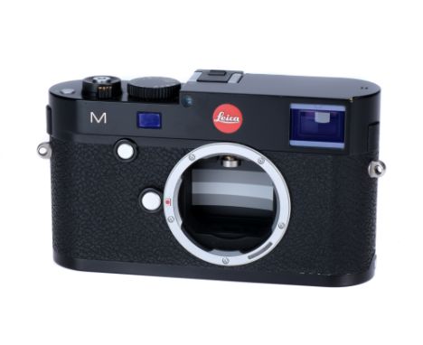 A Leica M (Type 240) Digital Rangefinder Camera Body, black, serial no. 4828946, body, G-VG, powers up and appears to functio