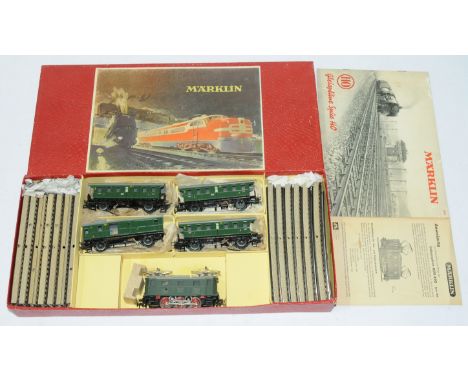 Marklin RSM 829/4 HO 3-Rail Passenger Train Set. Comes with RSM800 0-6-0 Overhead Electric Loco, 3x passenger coaches, baggag