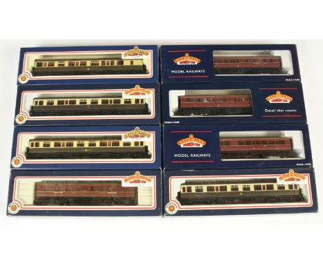 Bachmann mixed group of Coaches to include 34-327 50ft Parcel Van, 34-226B 57ft Brake end corridor Coach and others (see phot