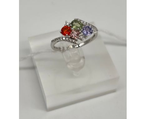 9ct gold ladies ring with multicoloured stones marked 375 and 10kSize - P/O2.45g