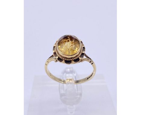 9ct gold ladies ring, oval cut yellow citrine stone Size:O/PWeight:2.42g