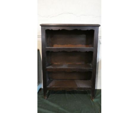 An Edwardian Oak Three Shelf Open Bookcase, 71cm Wide 