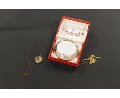 A LADIES BANGLE TOGETHER WITH A LOCKET, ETC