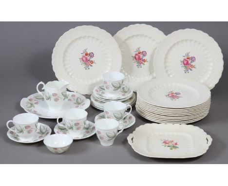 Nineteen items of Susie Cooper “Wild Strawberry” tea ware; fourteen Copeland Spode “Spodes Jewel” dinner plates, 26.5cm diame
