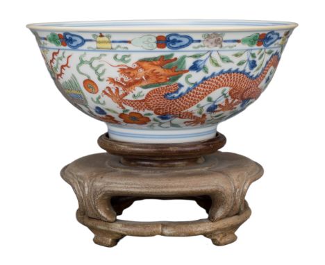 FINE CHINESE WUCAI ‘DRAGON & PHOENIX’ PORCELAIN BOWL, JIAQING MARK AND PERIOD, EARLY 19th CENTURY  Decorated with two descend