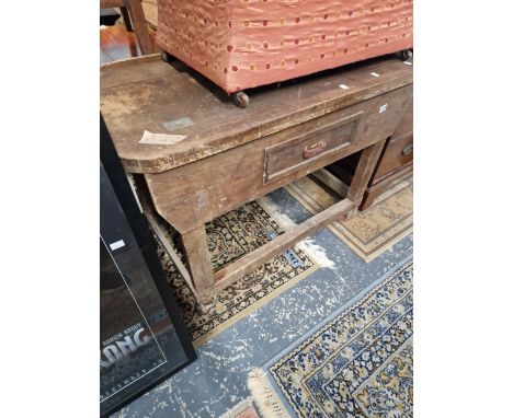 A VINTAGE WOODWORKING BENCH. 