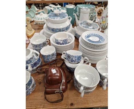 A SPANISH CASTILIAN WARE BREAKFAST SET TOGETHER WITH A VOIGTLANDER CAMERA