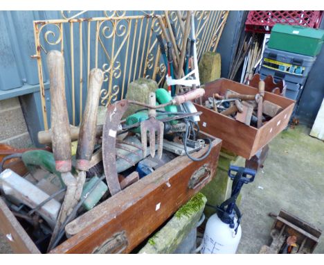 VARIOUS HAND TOOLS, GARDEN IMPLEMENTS, SASH CLAMPS ETC.
