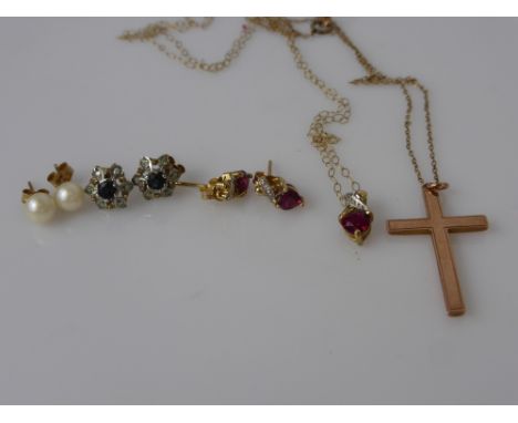 A Collection of Miscellaneous 9 ct Gold Jewellery, including cross on chain, white and red stone pendant with matching earrin