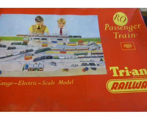 Vintage Tri-ang 'OO' Gauge Electric-Scale Model Passenger Train, in the original box. 'Princess Elizabeth' Locomotive, passen