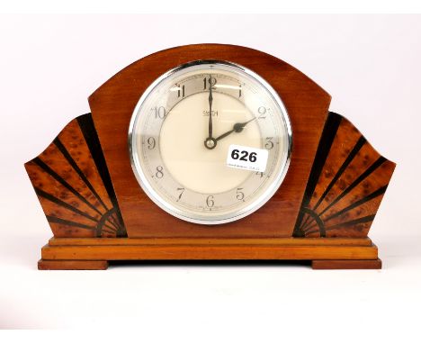 An Art Deco Smith mantle clock, H. 22cm.