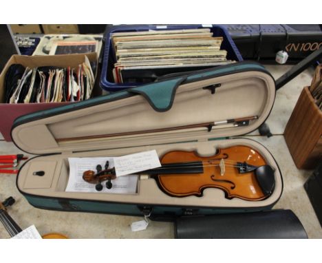 Cased 3/4 violin & bow -Stenter Chinese made