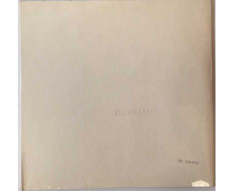THE BEATLES - WHITE ALBUM LP (UK MONO NO: 0204391). Here we have a beautiful copy of the Beatles self-titled 1968 album, know
