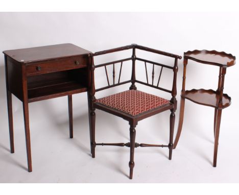 An Edwardian beech corner chair, a mahogany side table and a two tier lamp table (3)