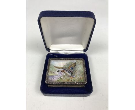 An Elizabeth II silver snuff box, the cover guilloche engraved and basse-taille enamelled in depiction of a mallard duck in f