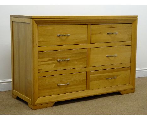Light oak chest of six drawers, W120cm, H82cm, D50cm Condition Report Click here for further images, condition, auction times