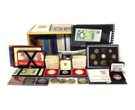 A Collection of 25 BU Uncirculated Sets from 1982 to 2005 in Royal Mint folders, along with a Martins Bank 1967 year set and 