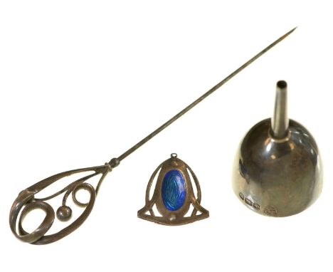 An Art Nouveau veil pin with silver terminal, 7cm, by Charles Horner, Chester 1912, an Art Nouveau&nbsp; silver and transluce