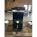 OKTOBER CAN SEAMER MODEL MK16v2, SN 2136 WORKS WITH 12 AND 16 Oz CANS, UNIT POWERS ON