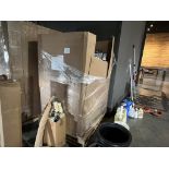 LOT OF: 32 oz CANS (MAJORITY OF PALLET) AND A CASE OF CAN TOP SLEEVES