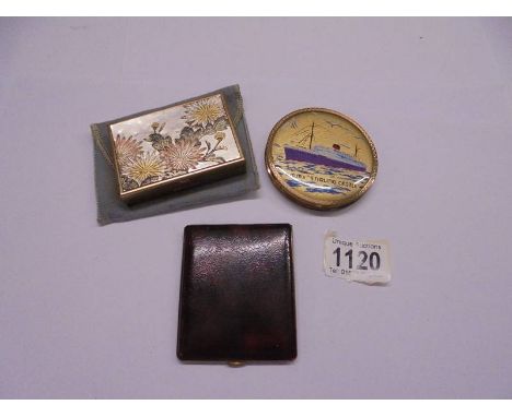 A vintage RMMV Stirling castle compact, a musical compact a/f and one other.