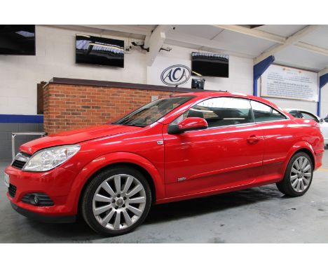 Make &amp; Model: Vauxhall Astra T-Top DesignDate of Reg: FH57 GJJColour: Redcc: 1910MoT: 13-12-2022Fuel Type: DIESELMileage: