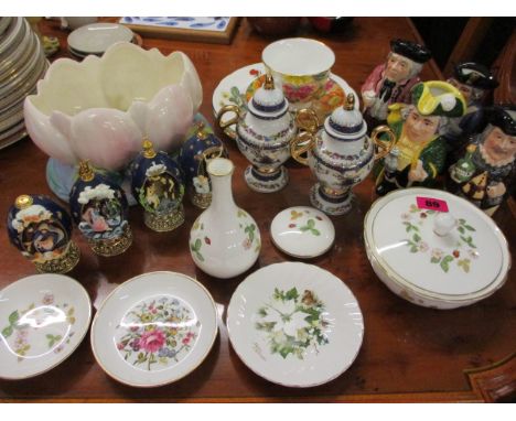 A Clarice Cliff lilypad bowl, together with mixed ornaments to include Wedgwood Strawberry dressing table items and character